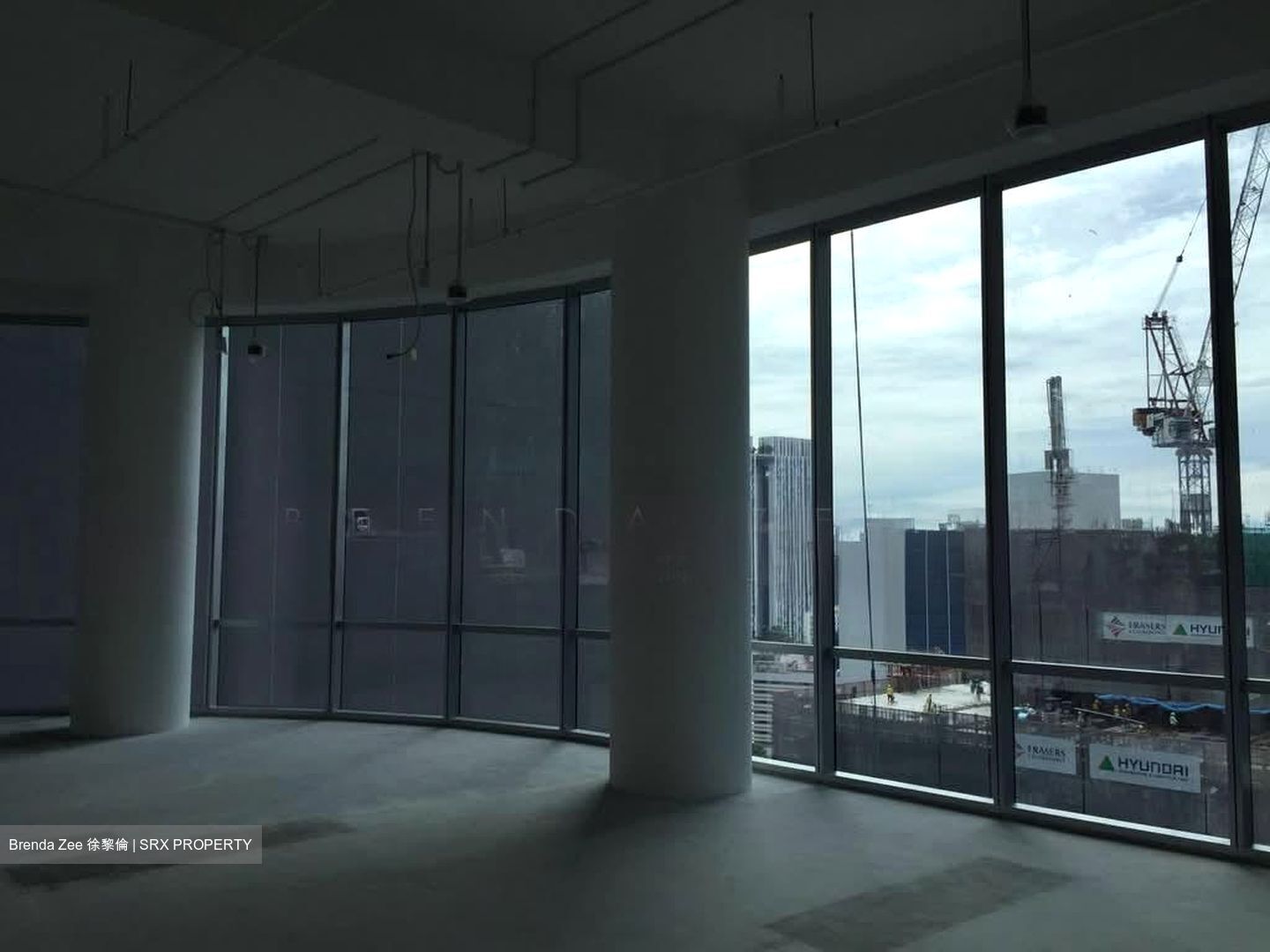 Oxley Tower (D1), Office #618702041